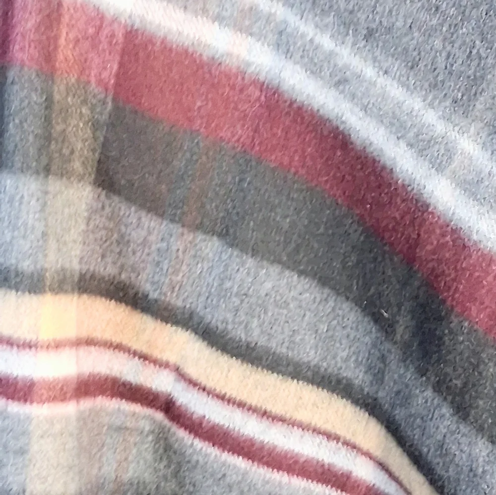 Fraas/Cashmink Buttery Soft Gray/Red/Beige Plaid Dressy 12
